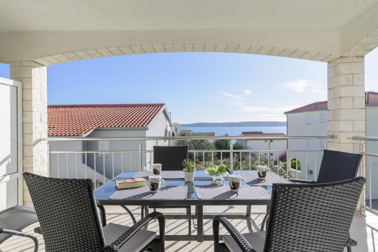 Apartmani Emil Трогир Экстерьер фото