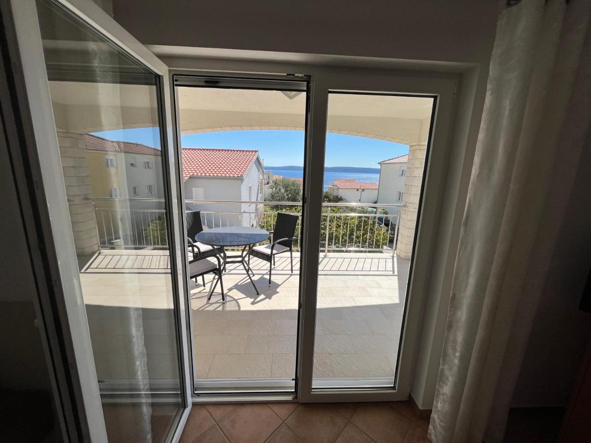 Apartmani Emil Трогир Экстерьер фото